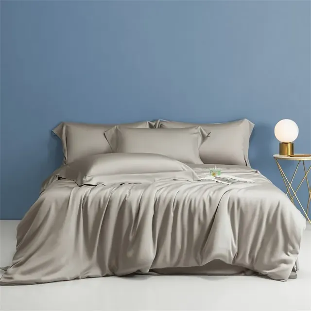 Embroidery Duvet by FNH